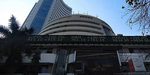 இந்திய பங்குச்சந்தைகளில் கடும் சரிவு