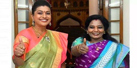 மகளிர் தினத்தைக் கேக் வெட்டிக் கொண்டாடிய ஆளுநர் தமிழிசை, ரோஜா எம்.எல்.ஏ