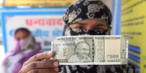 தமிழகத்தில் சதவித மகளிரிடம் வங்கிக் கணக்கு இருக்கிறது? - மலைக்க வைக்கும் புள்ளி விவரம்