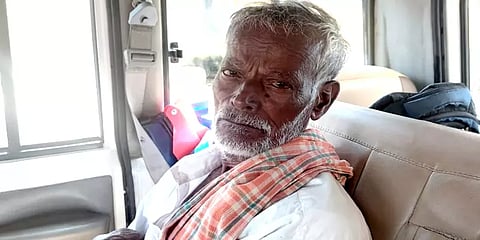 திருப்பத்தூர்: இரைதேடி வந்த மயில்கள்.. விவசாயி செய்த செயலால் பரிதாபமாக உயிரிழந்த சோகம்!