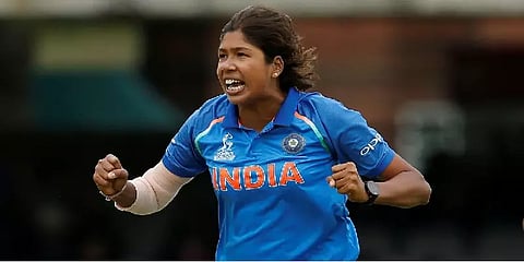 மகளிர் உலகக் கோப்பையில் இந்தியாவின் ஜூலன் கோஸ்வாமி நிகழ்த்திய புதிய சாதனை - என்ன தெரியுமா?