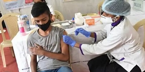 12-14 வயதுடைய சிறார்களுக்கும் இனி கொரோனா தடுப்பூசி: எப்போது முதல்?