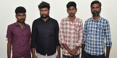 பூட்டிய வீடுகளை நோட்டுமிட்டு தொடர் திருட்டு- உடந்தையாக இருந்த வழக்கறிஞர் உட்பட 4 பேர் கைது