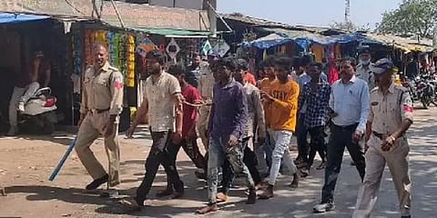 திருவிழா வீதியில் பெண்களுக்கு நடந்த கொடூரம் - வைரல் வீடியோவால் அதிரடியில் இறங்கிய போலீசார்