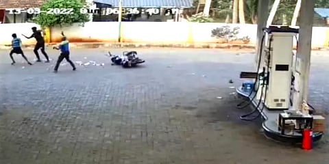 கன்னியாகுமரி: பெட்ரோல் பங்க் ஊழியரை தாக்கி பணத்தை திருட முயன்ற மர்ம நபர்