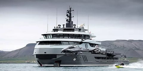 எரிபொருள் கொடுக்க மறுக்கும் நார்வே - நடுக்கடலில் சிக்கி தவிக்கும் ரஷ்ய பணக்காரரின் கப்பல்!