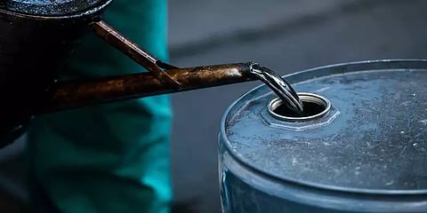 ரஷ்யாவிடம் இருந்து இன்னும் கச்சா எண்ணெய் வாங்கும் நாடுகள் எவை? நிறுத்திய நிறுவனங்கள் எவை?