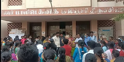 தமிழ்மொழி சுருக்கெழுத்து தேர்வு - தொழில்நுட்ப கோளாறால் தவித்த மாணவர்கள்