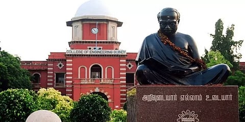 '10 ஆயிரம் மாணவர்களுக்கு ஆப்சென்ட்' - அண்ணா பல்கலைக்கழகம் அதிரடி