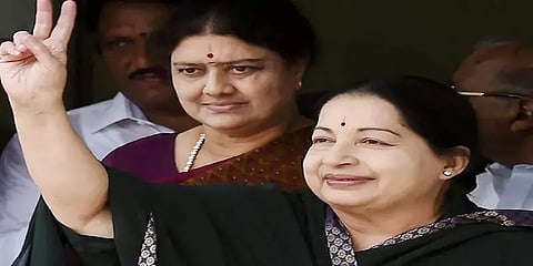 "ஜெயலலிதாவுக்கு எதிராக சசிகலா எந்தவிதமான சதித்திட்டமும் தீட்டவில்லை" - ஓபிஎஸ் வாக்குமூலம்