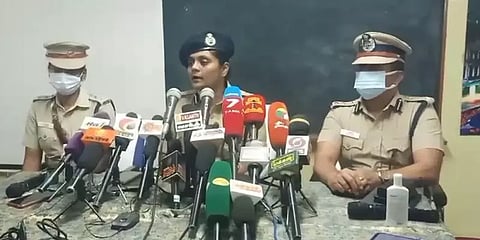 ’பெண்கள் காவல்துறை மூலம் குற்றங்களை தைரியமாக வெளிக்கொணர வேண்டும்’ - டிஐஜி பொன்னி