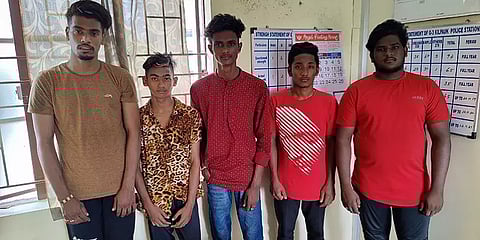 'நீதான் தைரியமான ஆளாச்சே' காவல்துறைக்கு சவால்விட்டு ஏடா கூடமாக சிக்கிய 'பைக் ரேஸர்கள்'