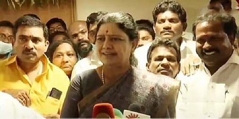 'உண்மையைத்தானே ஓ.பி.எஸ் சொல்லியிருக்கிறார்' - சசிகலா பேட்டி