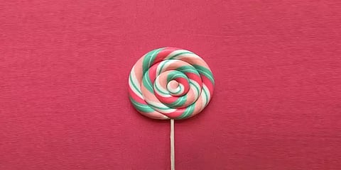 கீழே கிடந்த சாக்லேட்டுகளை சாப்பிட்ட 4 சிறார்கள் உயிரிழப்பு - உ.பி.யில் பரிதாபம்