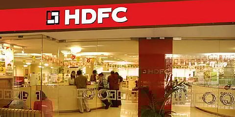 கடந்த ஆண்டைவிட 30% அதிக வீட்டுக்கடன் வழங்கிய ஹெச்.டி.எஃப்.சி வங்கி... காரணம் இதுதான்!