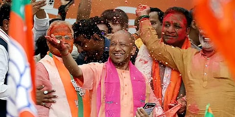 நாளை பதவியேற்கிறார் யோகி ஆதித்யநாத்... தடபுடலாக நடக்கும் ஏற்பாடு