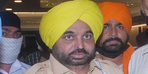 முன்னாள் எம்எல்ஏக்களின் கூடுதல் ஓய்வூதியம் 'கட்' - பஞ்சாப் முதல்வர் அதிரடி