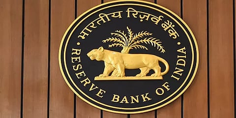 போர் நீடிப்பதால் அதிகரிக்கும் பொருளாதார நெருக்கடி - ரிசர்வ் வங்கி அதிகாரிகள் ஆலோசனை