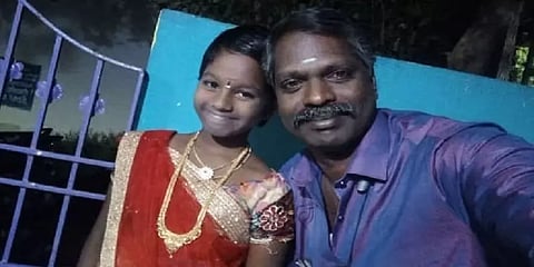 'திடீரென வெடித்த எலெக்ட்ரிக் பைக்' - பரிதாபமாக உயிரிழந்த தந்தை, மகள்!