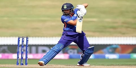 மகளிர் உலகக் கோப்பை: இந்தியா நிதான ஆட்டம்