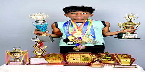 அடுத்தடுத்து குவியும் பதக்கங்கள்.. நீச்சல், மாரத்தானில் கலக்கும் கன்னியாகுமரி சிறுமி!