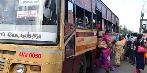 தமிழகத்தில் நாளை 60% பேருந்துகள் இயங்கும் - போக்குவரத்து தொழிற்சங்கங்கள் முடிவு