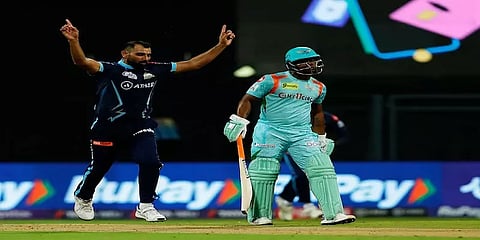 முதல் பந்திலேயே அதிரடி காட்டிய ஷமி - தீபக் ஹூடா, பதோனி அரைசதத்தால் மீண்ட லக்னோ