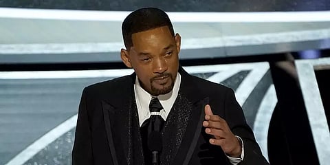 தொகுப்பாளரை அறைந்த சம்பவம்: நடிகர் வில் ஸ்மித்துக்கு விருது அகாடெமி அமைப்பு கடும் கண்டனம்