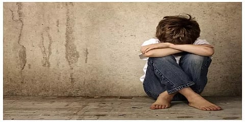 கரூர்: இளைஞரால் 8 வயது சிறுவனுக்கு நேர்ந்த கொடுமை