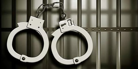 பள்ளி வேன் மோதி மாணவன் உயிரிழந்த சம்பவம் - 2 பேருக்கு நீதிமன்ற காவல்