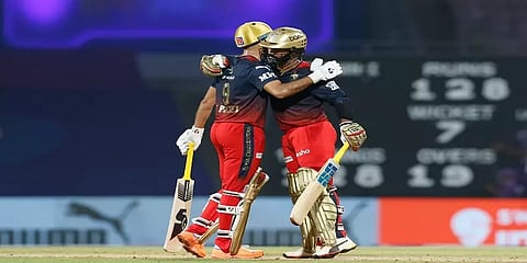 RCB vs KKR: இறுதி ஓவரில் த்ரில் வெற்றி பெற்றது பெங்களூர்!