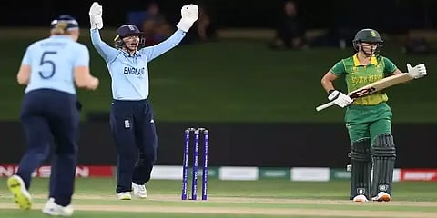 மகளிர் உலகக் கோப்பை: பலம் வாய்ந்த சாம்பியன்கள் மோதும் இறுதிப் போட்டி