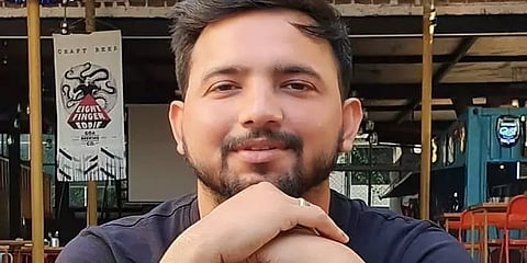 தொலைந்த பையை கண்டுபிடிக்க இண்டிகோ ஏர்லைன்ஸின் வலைதளத்தையே ஹேக்செய்த நபர்