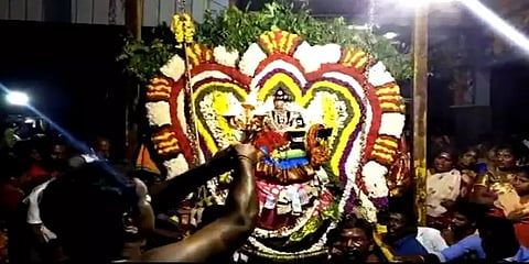 பங்குனி அமாவாசையை முன்னிட்டு உற்சாகமாக நடைபெற்ற ஸ்ரீ காளியம்மன் ஊஞ்சல் உற்சவம்