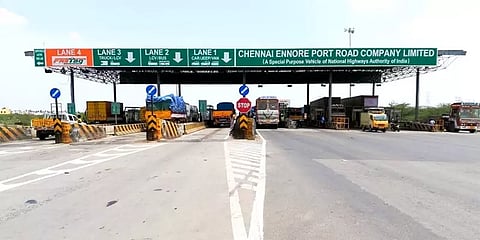 தமிழ்நாட்டில் அமலுக்கு வந்தது சுங்கக்கட்டண உயர்வு - தொடங்கியது வசூல்!