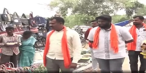 ‘இந்துக்கள் ஹலால் இறைச்சியை உண்ணக்கூடாது’-பரப்புரை.. தாக்குதல்! கர்நாடகாவில் நடப்பது என்ன?