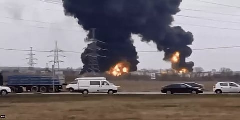 முதன்முறையாக ரஷ்யாவுக்குள் புகுந்து உக்ரைன் தாக்குதல்! எரிபொருள் கிடங்குகள் சேதம்