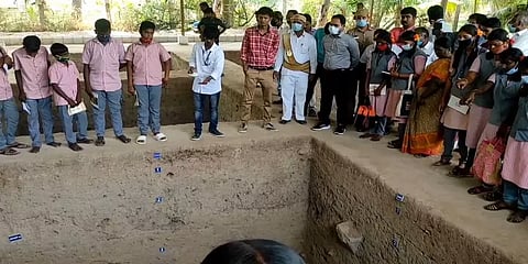 கீழடி 8-ம் கட்ட அகழாய்வு, 460 பொருட்கள் கண்டெடுப்பு - மாவட்ட ஆட்சியர் ஆய்வு