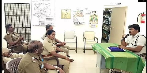 வங்கிக் கணக்குகளில் பண மோசடியை தடுப்பது எப்படி? போலீஸாருக்கு டிஎஸ்பி விளக்கம்