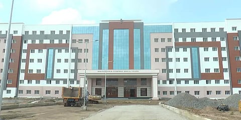 மதுரை எய்ம்ஸ் கல்லூரி வகுப்புகள் இன்று முதல் தொடக்கம்