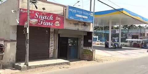 சென்னையில் அடுத்தடுத்து 3 ATM களில் கொள்ளை முயற்சி - முகமூடிக்கார நபரை தேடும் போலீசார்