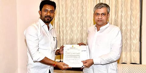 ’7 கோரிக்கைகள்’.. மத்திய ரயில்வே அமைச்சருடன் தேனி எம்.பி ரவீந்திரநாத் சந்திப்பு