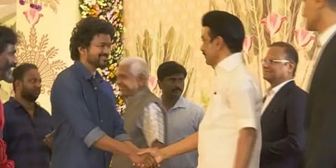 "நடிகர் விஜய், முதல்வர் மு.க.ஸ்டாலின் சந்திப்பு" - வைரலாகும் புகைப்படங்கள்