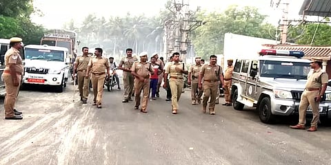 பாதுகாப்பு பணியில் இருந்த போலீசார் மீது தாக்குதல்! வட மாநிலத்தவர்கள் 40 பேர் கைது
