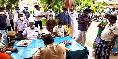 காதலுக்கு பெற்றோர் எதிர்ப்பு: காவல் நிலையத்தில் தஞ்சமடைந்த போலீஸ் ஜோடி