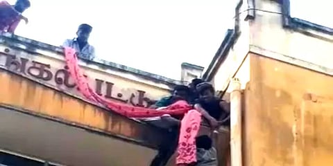 செங்கல்பட்டு மருத்துவமனையின் மாடியிலிருந்து குதித்து தற்கொலைக்கு முயன்ற நோயாளி