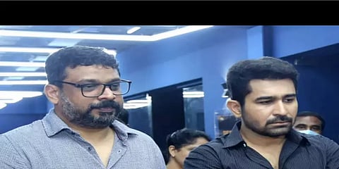 சி.எஸ்.அமுதன் இயக்கத்தில் வெளியாகும் 'ரத்தம்'