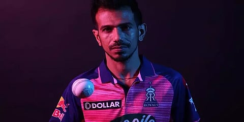 அதிர்ச்சி: குடிபோதையில் சாஹலை 15வது மாடி பால்கனியிலிருந்து தொங்கவிட்ட வீரர்