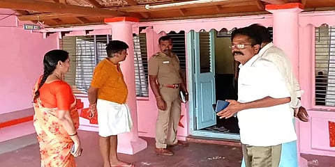 ஓமலூர்: அடுத்தடுத்த 8 வீடுகளின் பூட்டை உடைத்து நகை, வெள்ளி பொருட்கள் கொள்ளை