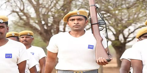 தவிர்க்க முடியாப் புதிய தடம் பதித்திருக்கும் ’டாணாக்காரன்’ : புகழ்ந்து தள்ளிய சீமான்!